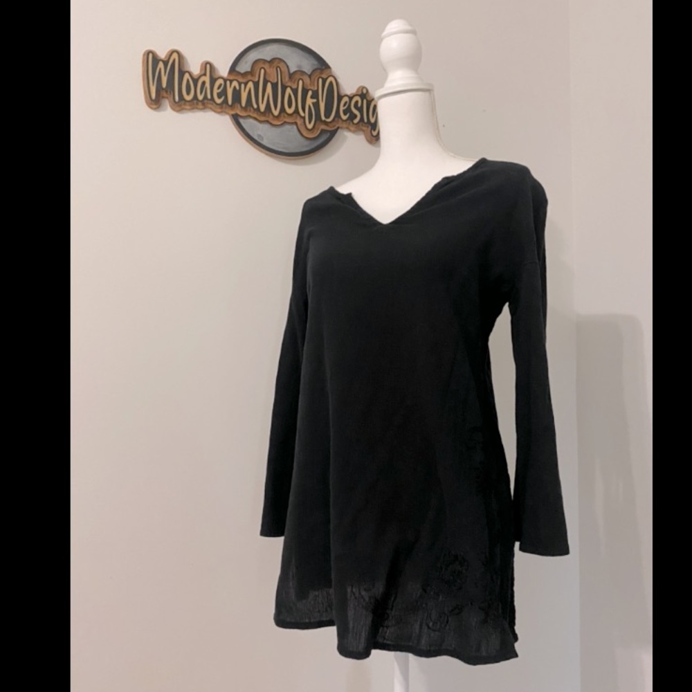 ⏰ StyleWorks - black embroidered tunic - M